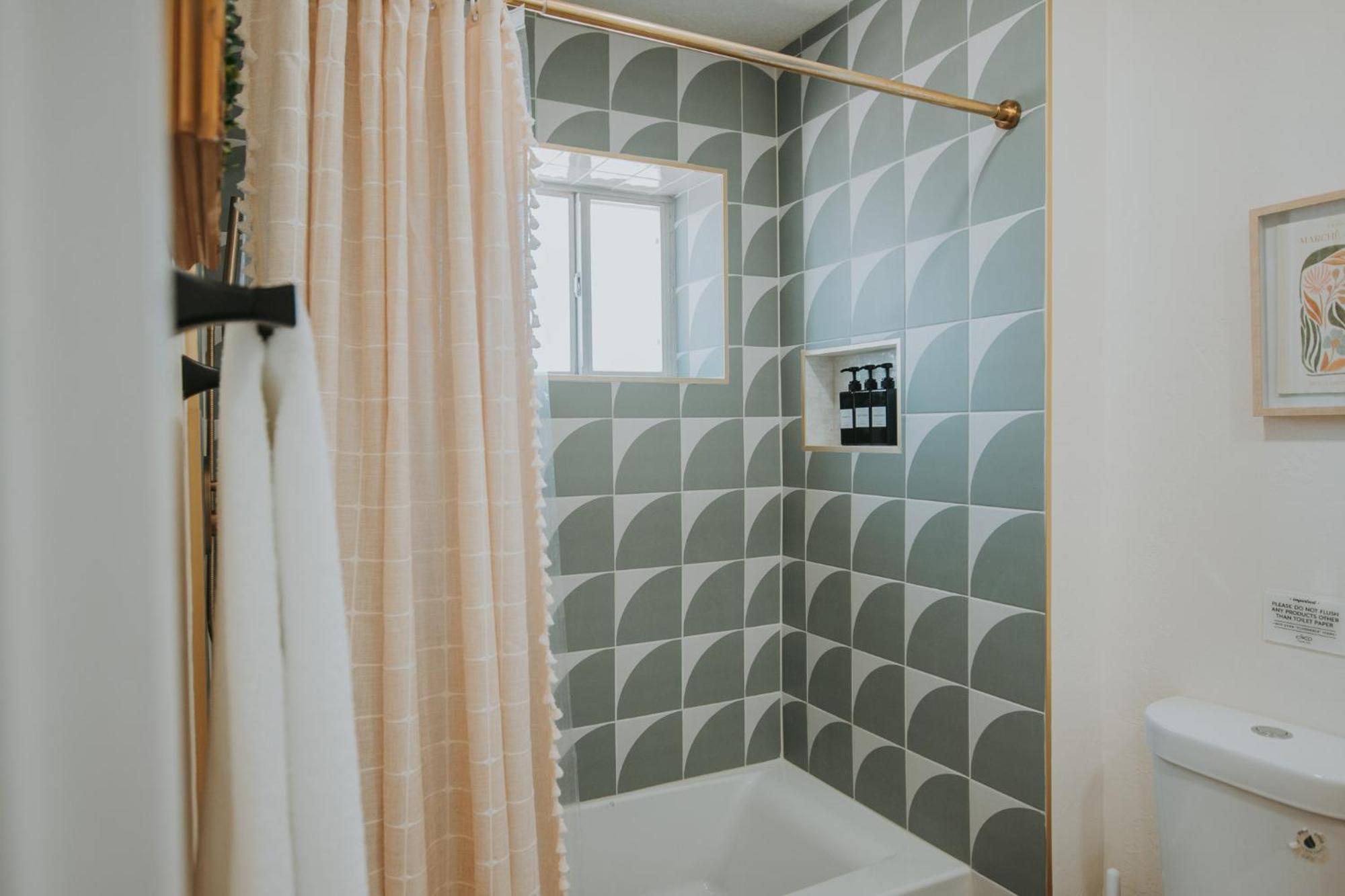 Bohemian Chic An Eclectic Escape-Hot Tub-Pet Friendly-No Pet Fees! Villa Albuquerque Bagian luar foto